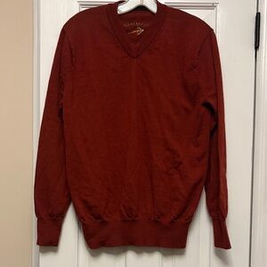 Orvis Men's V-Neck Sweater in Maroon, size M